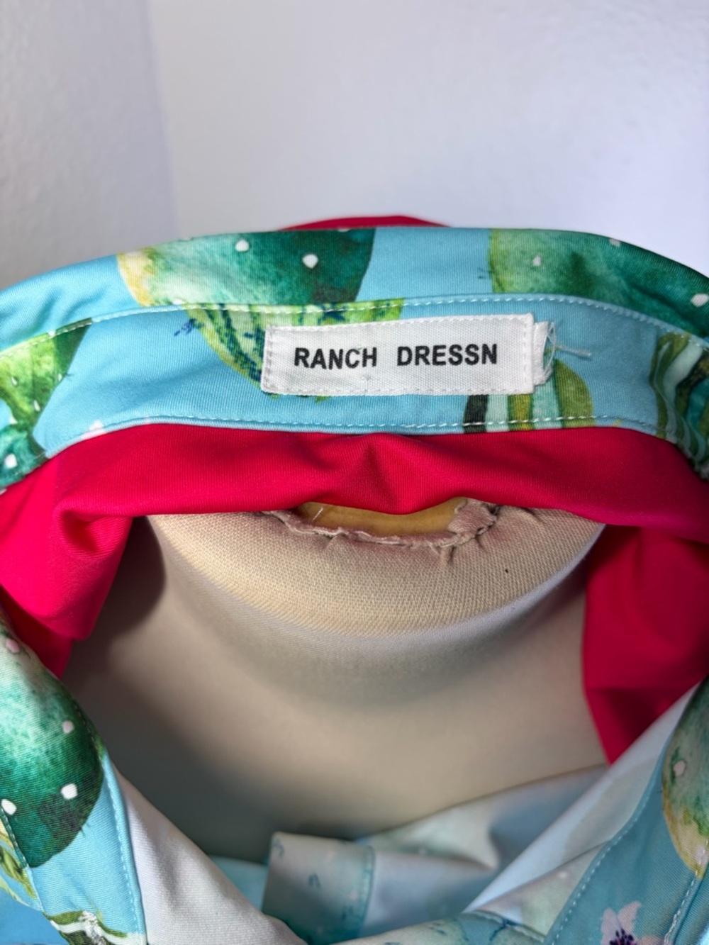 Ranch Dressn Watercolor Cactus Performance Snap Button Blouse L/S - Picture 7 of 8